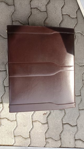 Valigia pelle marrone con combinazione