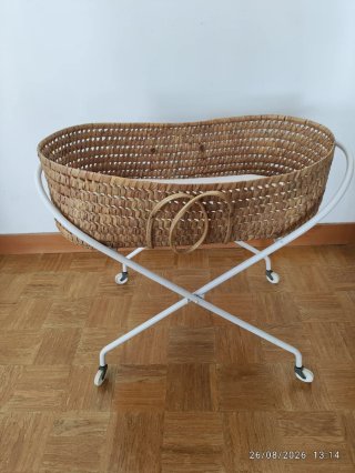 Moisés capazo vintage con ruedas