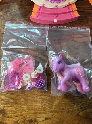 Twinkle twirl’s dance studio playset little pony