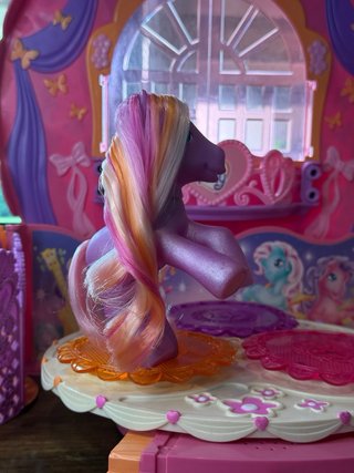 Twinkle twirl’s dance studio playset little pony