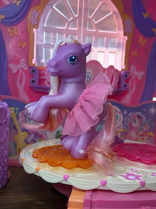 Twinkle twirl’s dance studio playset little pony