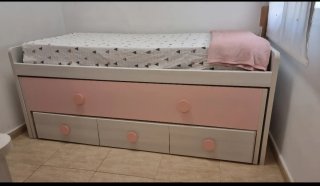 Cama compacta con cajones