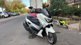 Yamaha Nmax 125 Blanca Poco Uso