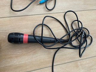 Singstar PS2  Dos juegos mas los dos micrófonos