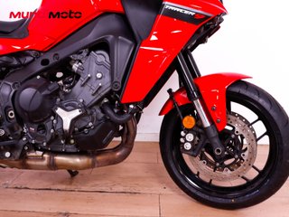 YAMAHA TRACER 9