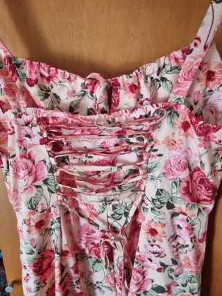 Vestido floral rosa