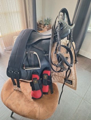 Silla de montar Wintec 500 completa 17,5”