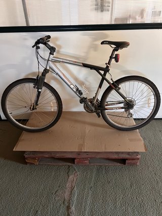 Bicicleta GT Avalanche 3.0 26