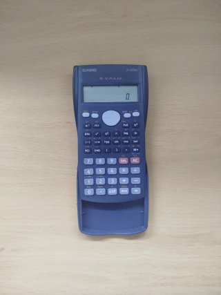 Calculadora Casio fx-82MS
