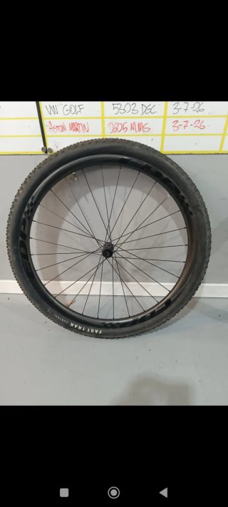 Ruedas carbono MTB 29 EDP bujes DT Swiss 180