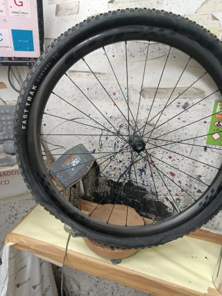 Ruedas carbono MTB 29 EDP bujes DT Swiss 180