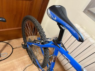 Bicicleta BH azul