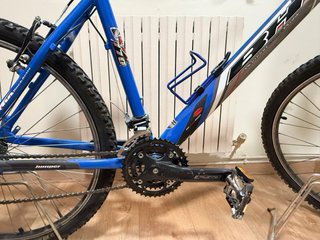 Bicicleta BH azul