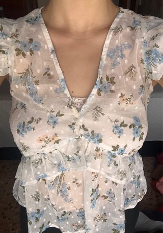 Blusa transparente floral