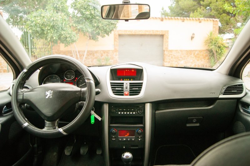 Peugeot 207 1.6 HDI GT 2006, foto 11