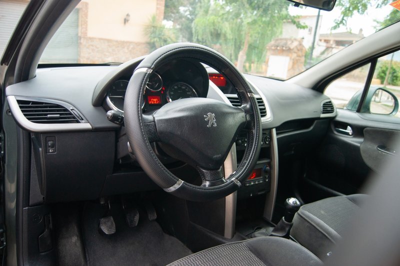 Peugeot 207 1.6 HDI GT 2006, foto 12