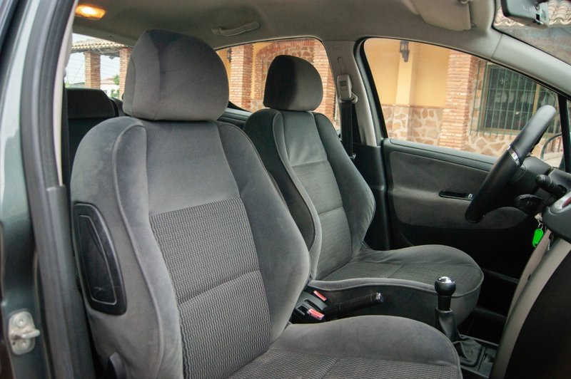 Peugeot 207 1.6 HDI GT 2006, foto 13