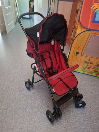 Silla de paseo Hauck roja