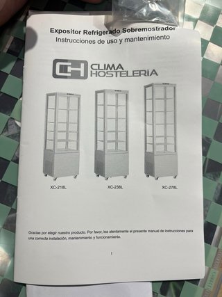Nevera expositora pequeña