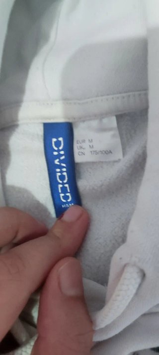 Sudadera con capucha blanca hombre