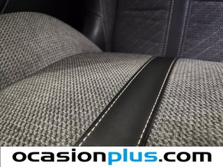 Peugeot 2008 Allure Hybrid eDCS6 107 kW (145 CV)