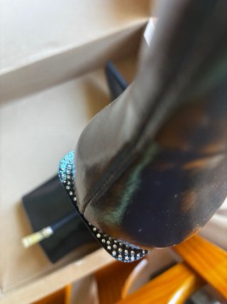 Botines Zara tacón fino tachuelas