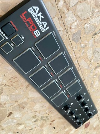 Akai LPD8 Tastiera Controller MIDI