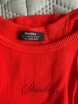 Top Bershka rojo Strawberry Talla XS
