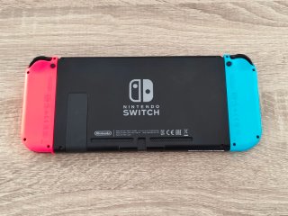 Nintendo Switch V1 + Accesorios