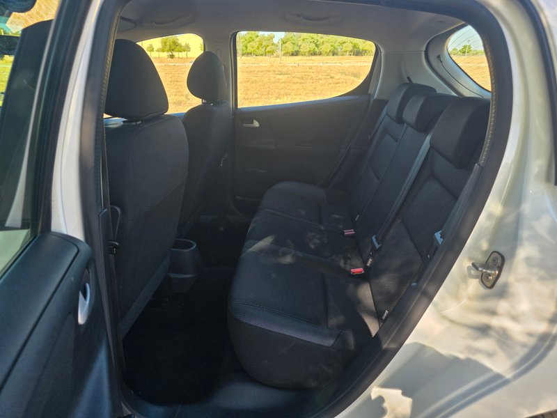 Peugeot 207 2013, foto 21