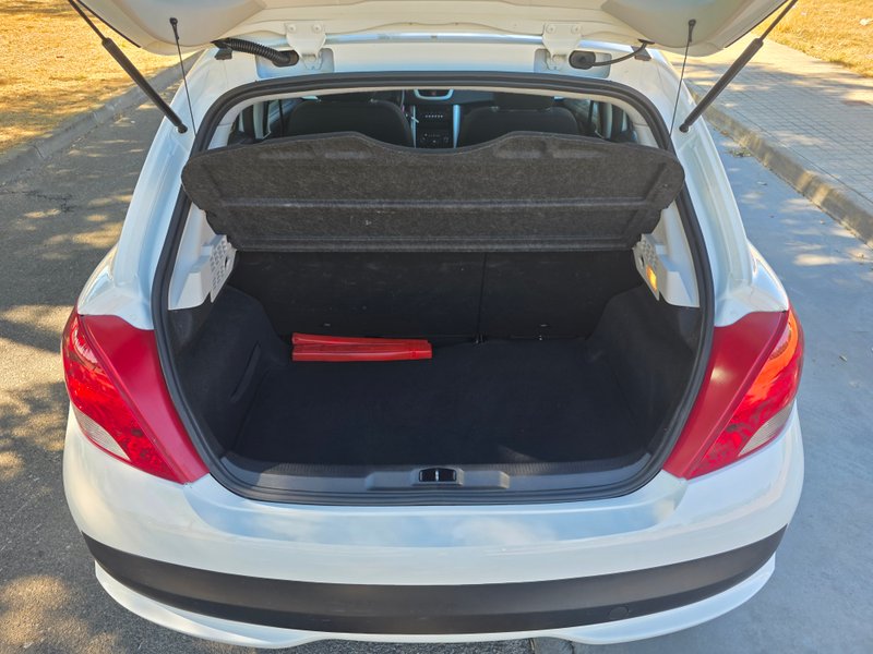 Peugeot 207 2013, foto 38