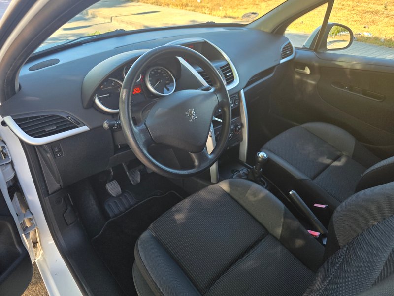 Peugeot 207 2013, foto 16