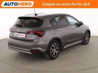 Fiat Tipo 1.5 Mild-Hybrid Cross