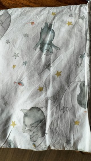 Funda nórdica y sábanas cuna zara home.