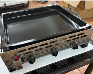 Plancha Profesional PC311-O con Sartén