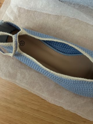 Bailarinas ganchillo azul nuevas con etiquetas.