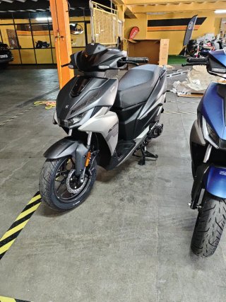 Hero Xoom 125cc Scooter