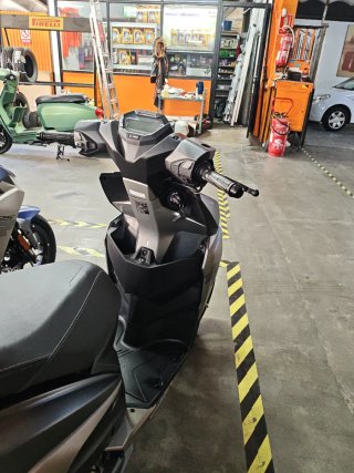 Hero Xoom 125cc Scooter