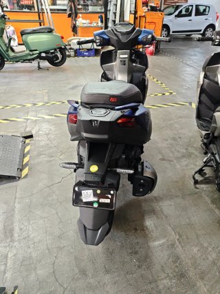 Hero Xoom 125cc Scooter