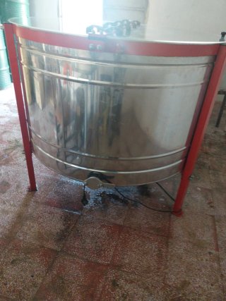 Centrifugadora de miel Lyson