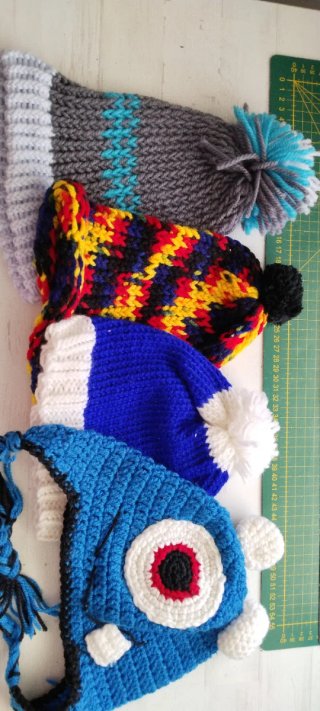 Gorros de lana hechos a mano
