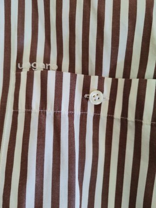 Camisa de vestir Ungaro rayas marrones. Talla 6