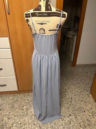 Vestido largo azul para invitada