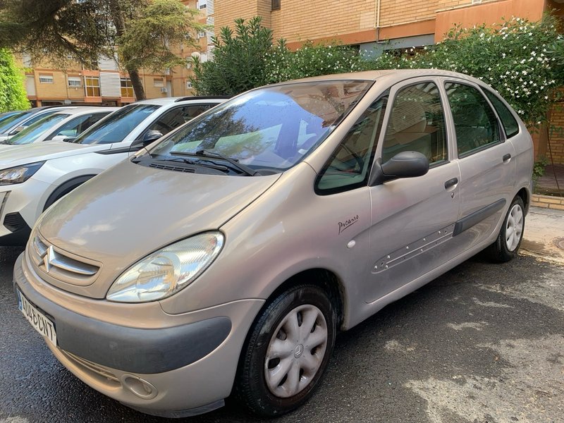 Citroen C4 Picasso 2004 - foto 1