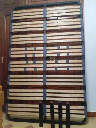 Somier de láminas madera y metal perfecto estado
