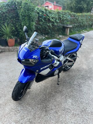 Yamaha YZF R6 02 A2