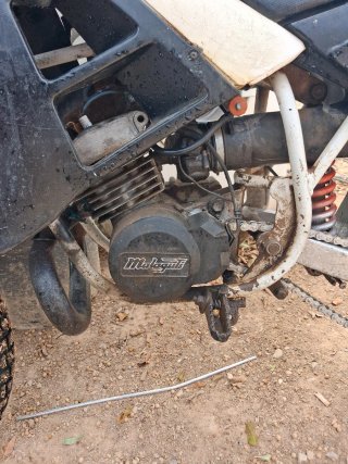 Moto Malaguti Enduro/Motocross Negra/Roja