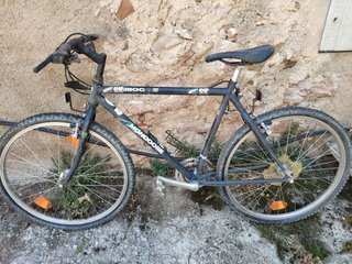 Bicicleta Mongoose Competición