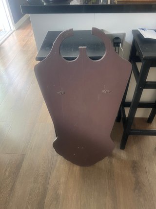 Soporte aguamanil marrón