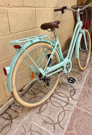 BICICLETA DE PASEO HOLANDESA EN PERFECTO ESTADO